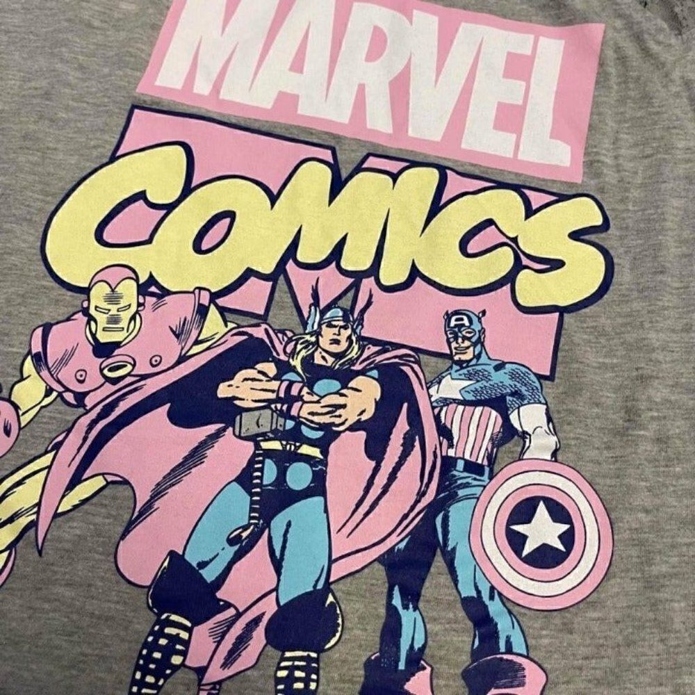 Junior’s Marvel Comic Book Tank Top